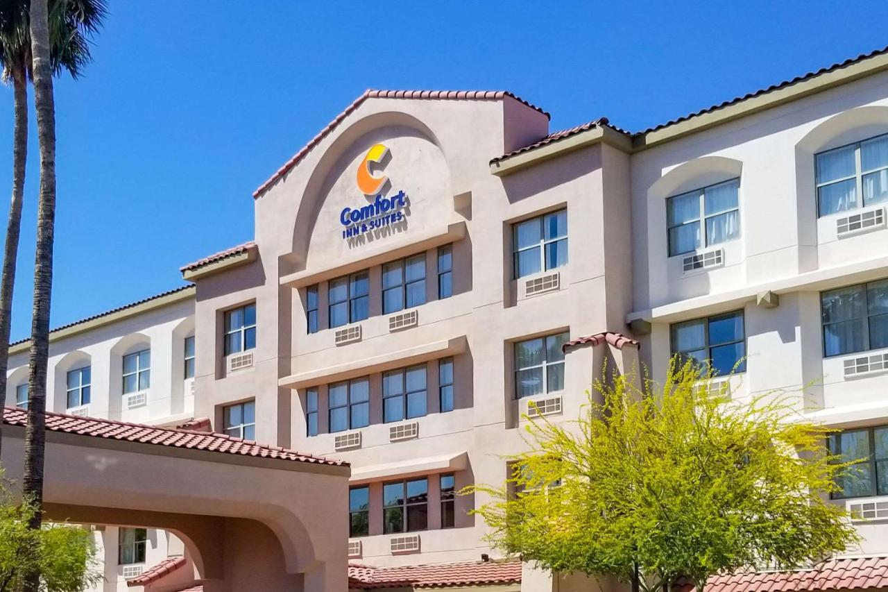 Comfort Inn & Suites Tempe Phoenix Sky Harbor Airport Exterior photo